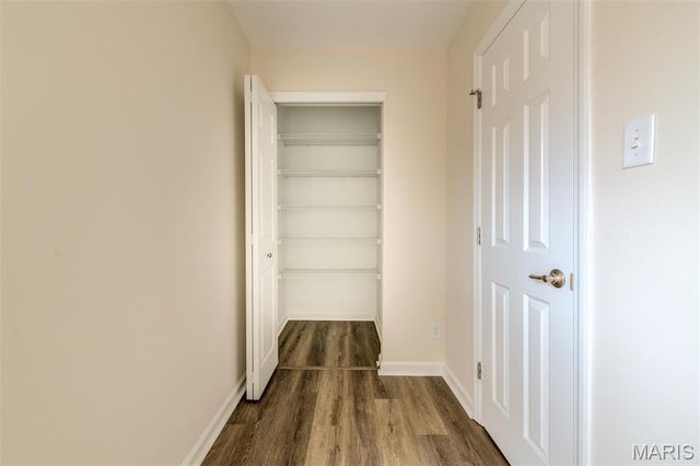 1169 Rue La Ville Walk 1169, Creve Coeur, MO 63141