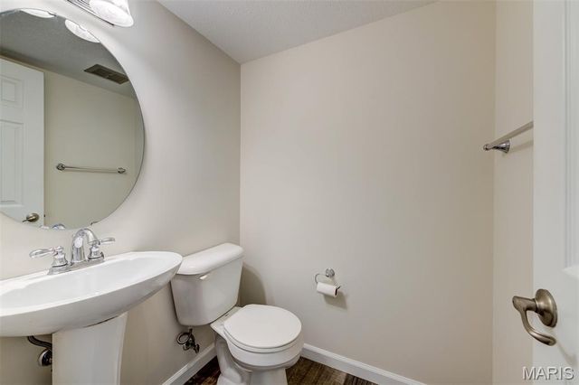 1169 Rue La Ville Walk 1169, Creve Coeur, MO 63141