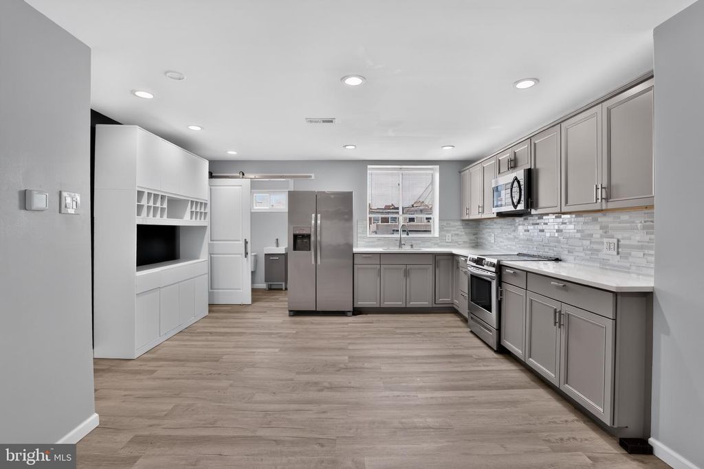 3061 N MASCHER ST, PHILADELPHIA, PA 19133 — photo 5