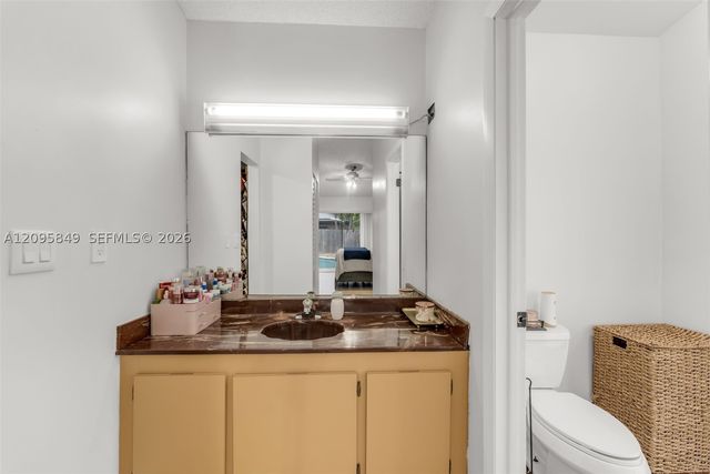 13711 SW 108th St, Miami, FL 33186