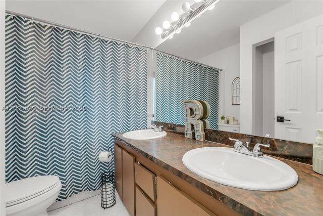 13711 SW 108th St, Miami, FL 33186