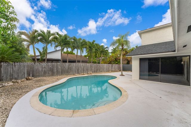 13711 SW 108th St, Miami, FL 33186