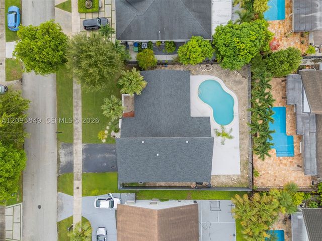 13711 SW 108th St, Miami, FL 33186