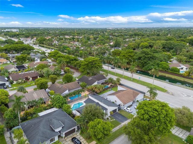 13711 SW 108th St, Miami, FL 33186