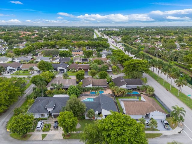 13711 SW 108th St, Miami, FL 33186