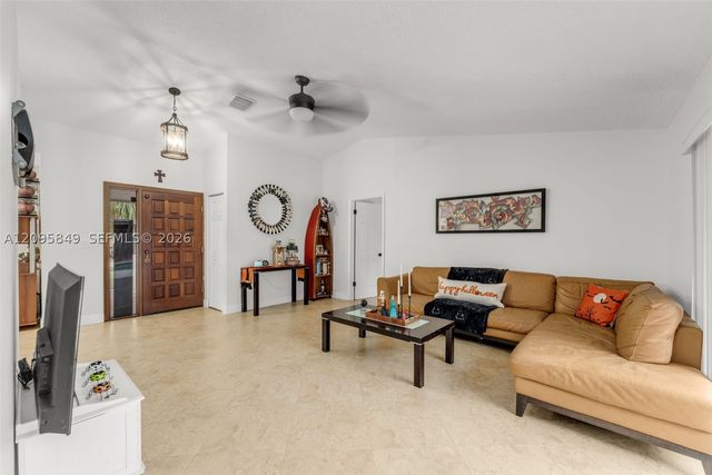 13711 SW 108th St, Miami, FL 33186