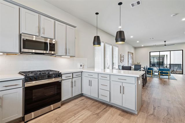 3916 Willowbend Point Drive, Houston, TX 77025