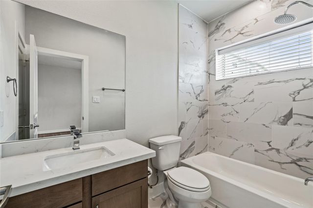 3916 Willowbend Point Drive, Houston, TX 77025
