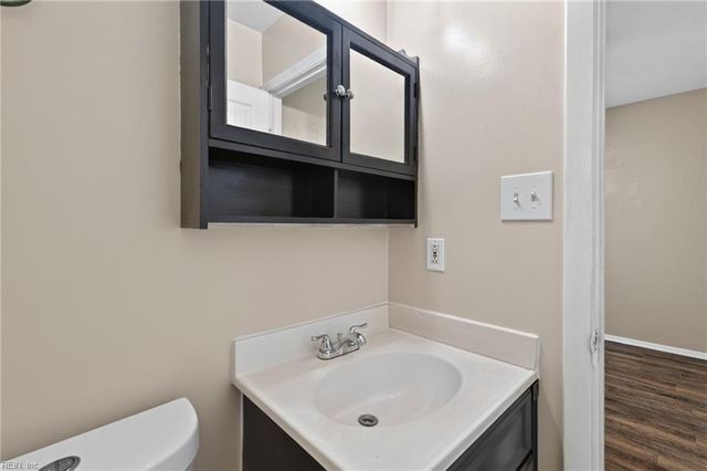 1504 Snowbird CT, Virginia Beach, VA 23454