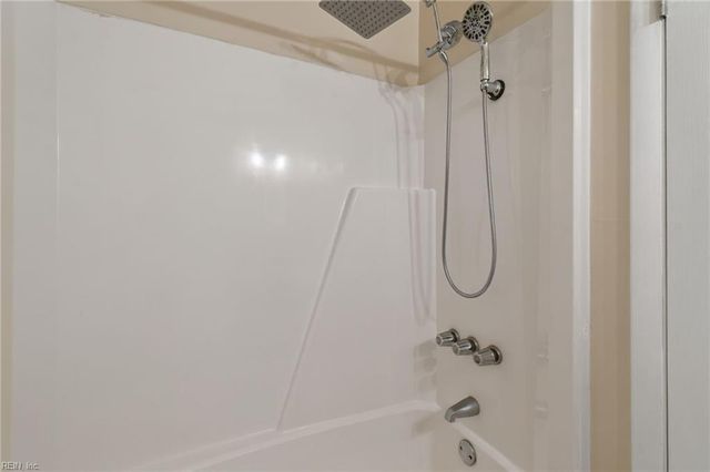 1504 Snowbird CT, Virginia Beach, VA 23454