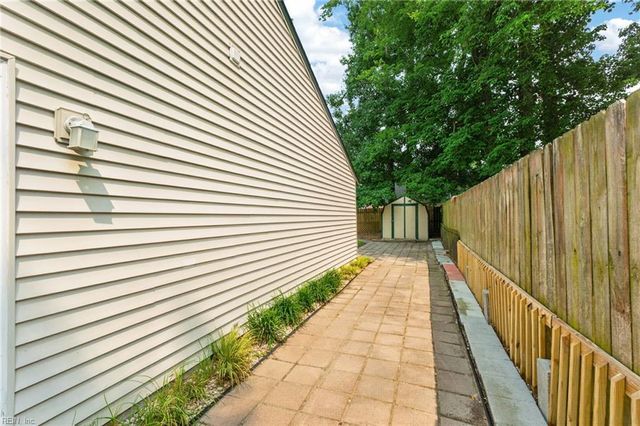 1504 Snowbird CT, Virginia Beach, VA 23454