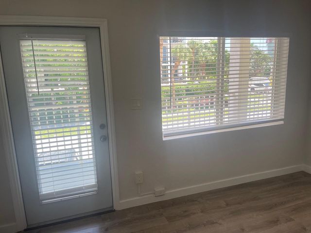 217 SE 20th Avenue 8, Deerfield Beach, FL 33441