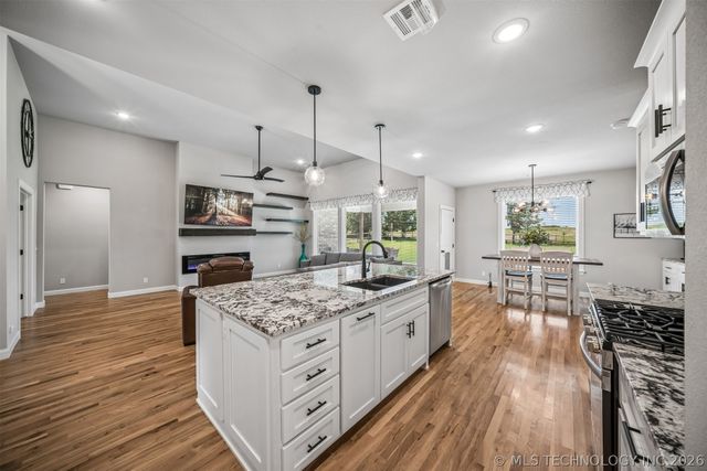 14046 N 54th East Avenue, Collinsville, OK 74021