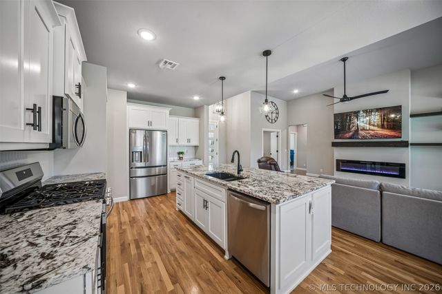 14046 N 54th East Avenue, Collinsville, OK 74021