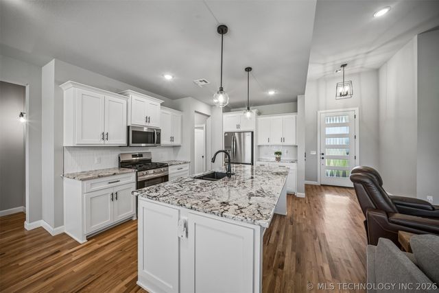 14046 N 54th East Avenue, Collinsville, OK 74021