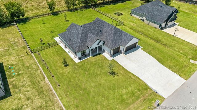 14046 N 54th East Avenue, Collinsville, OK 74021