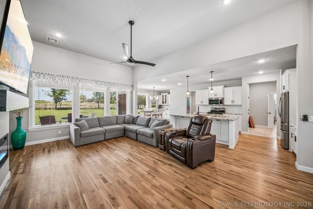 14046 N 54th East Avenue, Collinsville, OK 74021