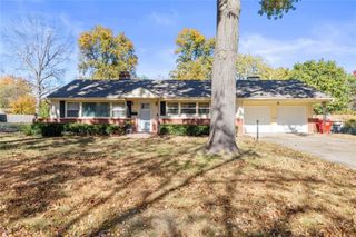 11506 E 38TH Street S, Independence, MO 64052