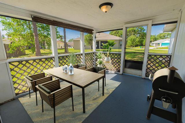 993 SW Cecil Lane, Port St. Lucie, FL 34953