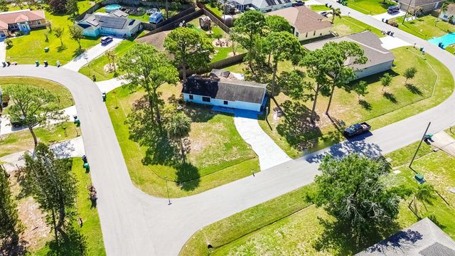 993 SW Cecil Lane, Port St. Lucie, FL 34953