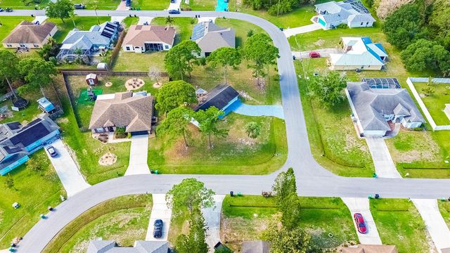 993 SW Cecil Lane, Port St. Lucie, FL 34953