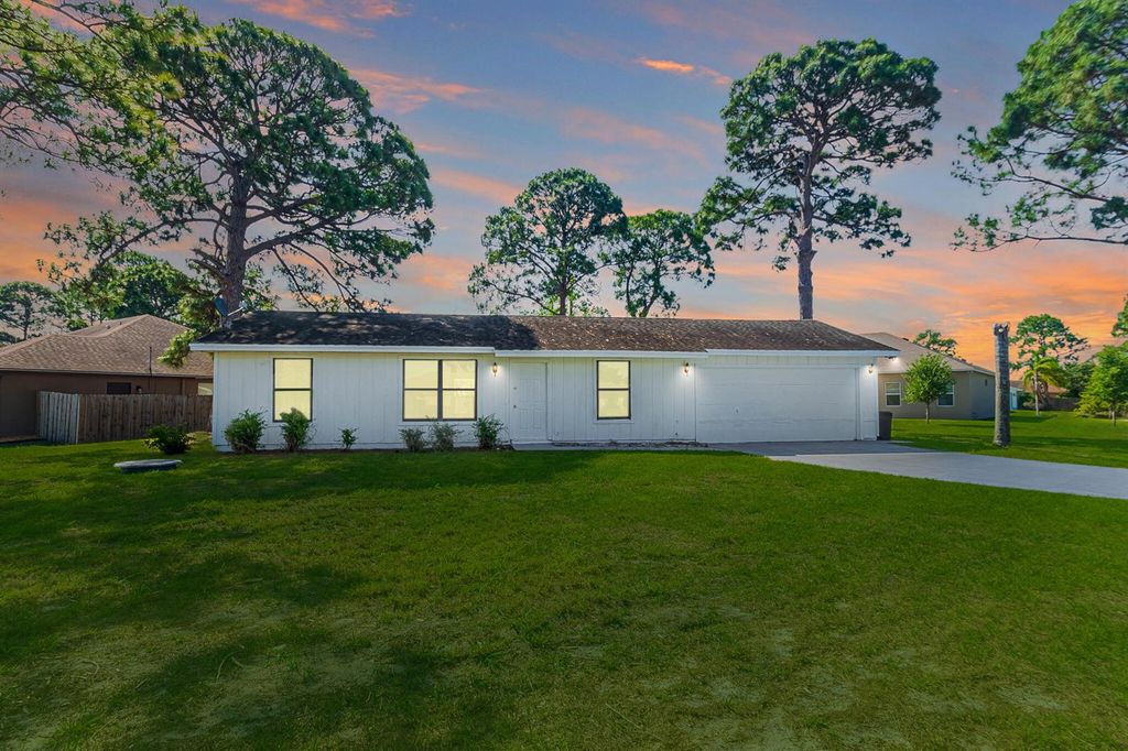 993 SW Cecil Lane, Port St. Lucie, FL 34953