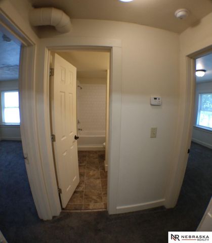 1941 J Street, Lincoln, NE 68510