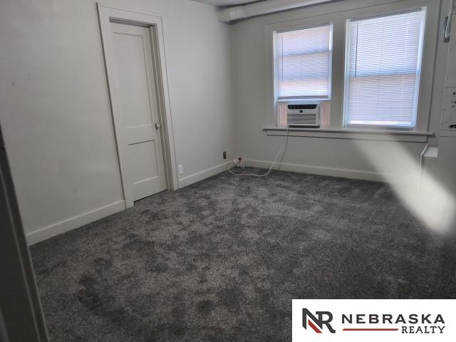 1941 J Street, Lincoln, NE 68510