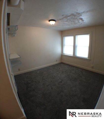 1941 J Street, Lincoln, NE 68510