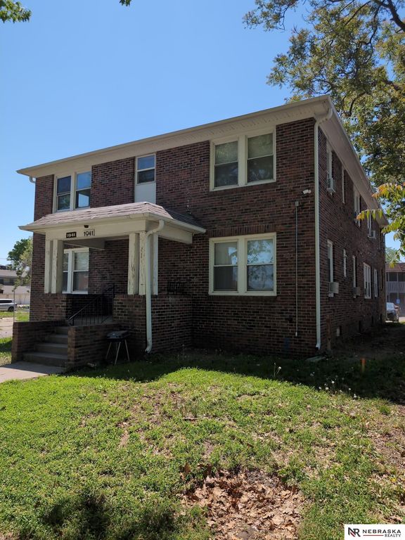 1941 J Street, Lincoln, NE 68510