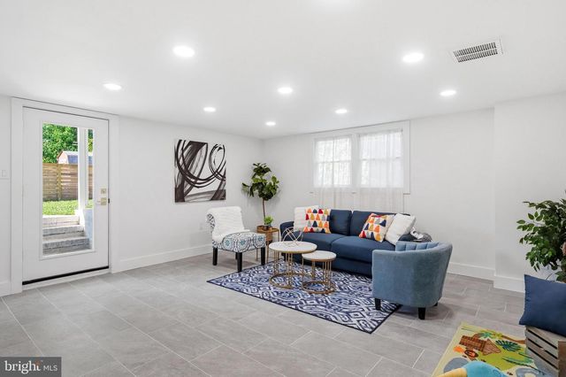 1517 MARNE HWY, Hainesport, NJ 08036