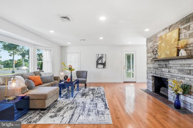 1517 MARNE HWY, Hainesport, NJ 08036
