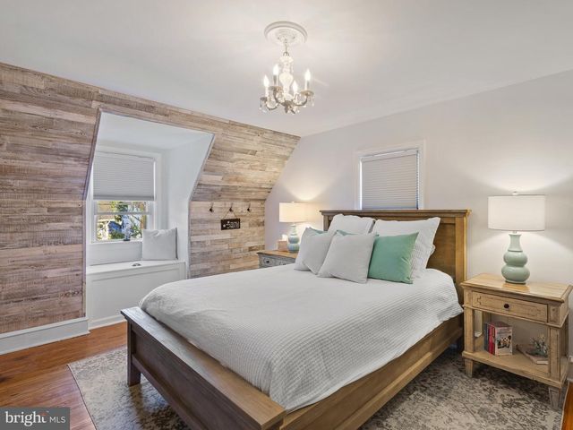 409 W KINGS HWY, Audubon, NJ 08106