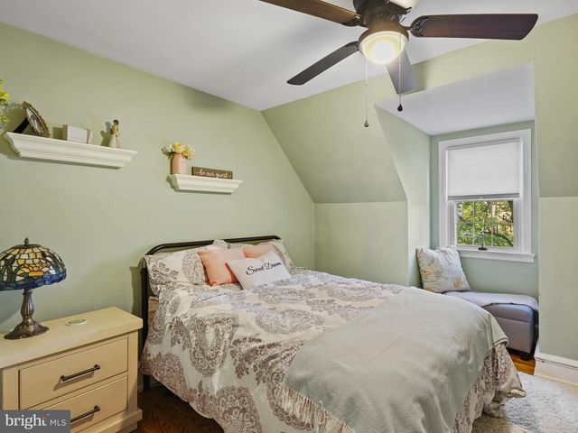 409 W KINGS HWY, Audubon, NJ 08106
