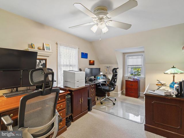 409 W KINGS HWY, Audubon, NJ 08106
