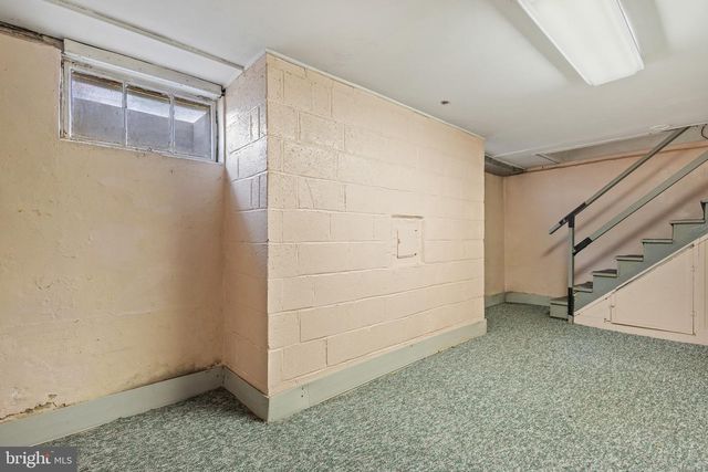 409 W KINGS HWY, Audubon, NJ 08106