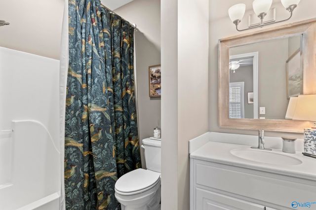 5590 Bay Village Drive 104, Athens, AL 35611