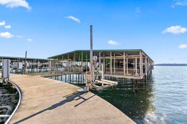 5590 Bay Village Drive 104, Athens, AL 35611