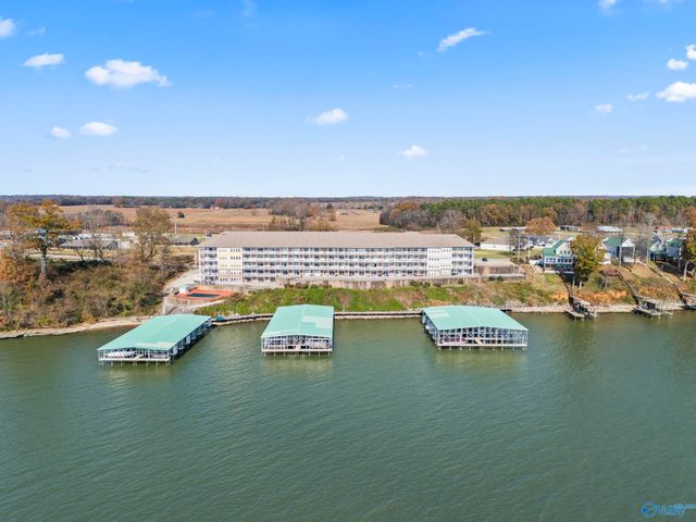 5590 Bay Village Drive 104, Athens, AL 35611