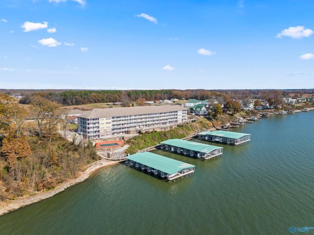 5590 Bay Village Drive 104, Athens, AL 35611