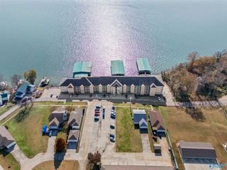 5590 Bay Village Drive 104, Athens, AL 35611