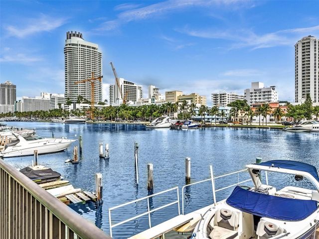 4101 Pine Tree Drive 926,925, Miami Beach, FL 33140