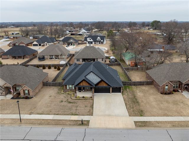 440 Windgate Road, Farmington, AR 72730