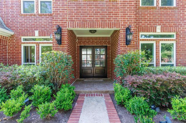 3114 W Autumn Run Circle, Sugar Land, TX 77479