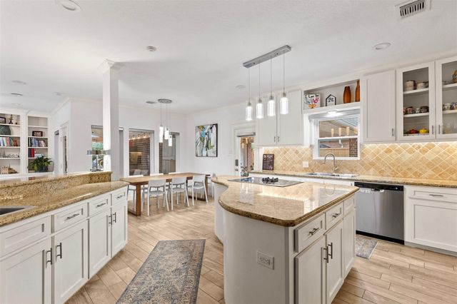 3114 W Autumn Run Circle, Sugar Land, TX 77479