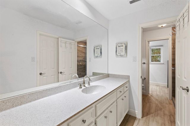 3114 W Autumn Run Circle, Sugar Land, TX 77479