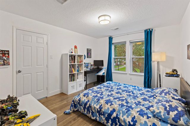 3114 W Autumn Run Circle, Sugar Land, TX 77479