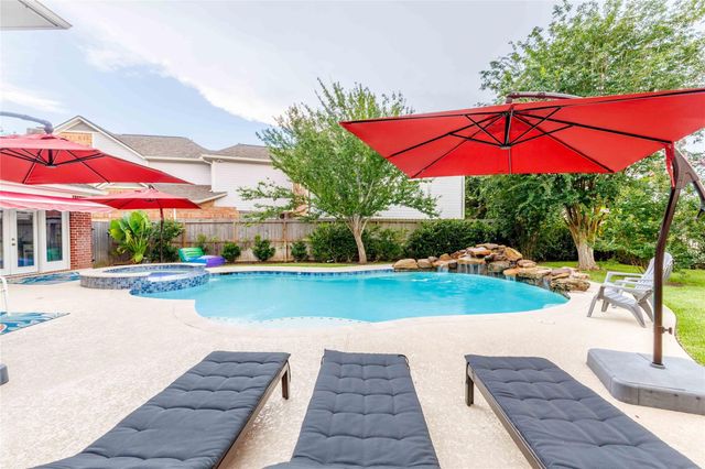 3114 W Autumn Run Circle, Sugar Land, TX 77479