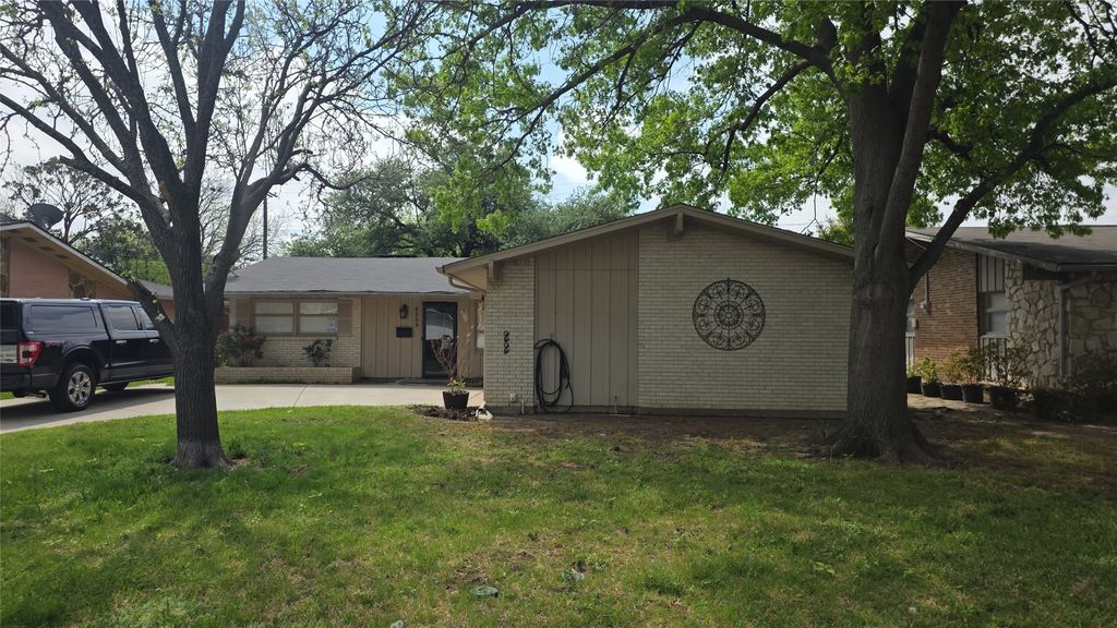 3332 High Lark Drive, Dallas, TX 75234