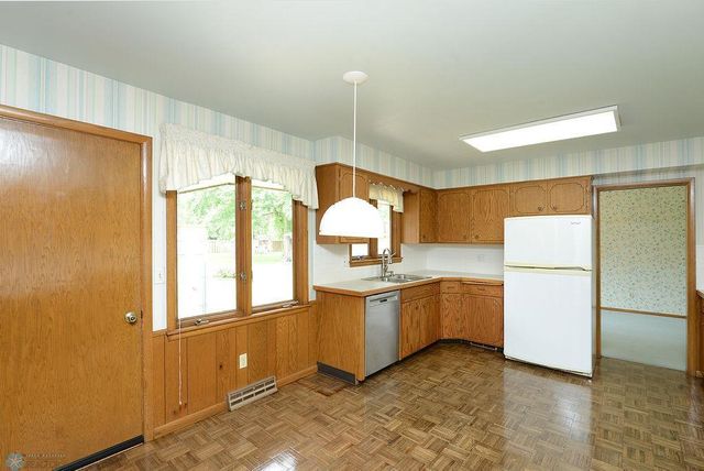 507 24th Avenue S, Fargo, ND 58103
